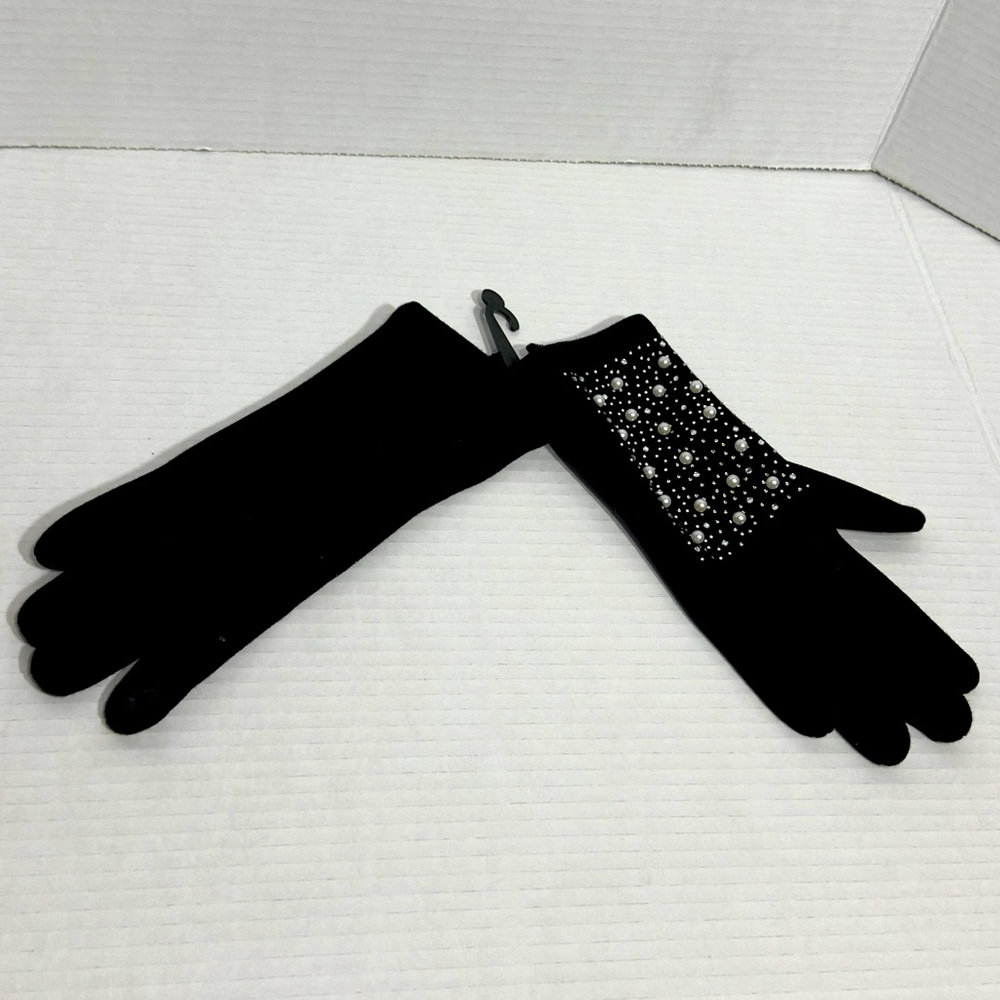 Adrienne Vittadini || womans pearl rhinestone gloves one size